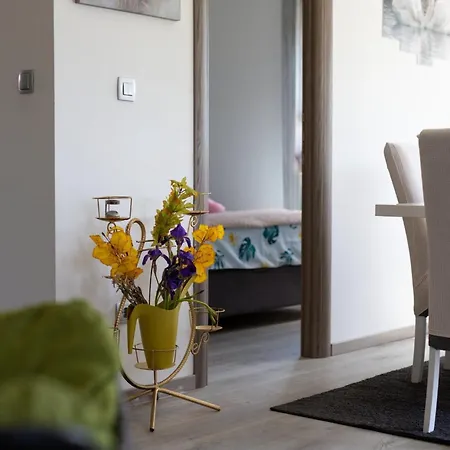 Trendy And Chic With Terrace And Private Garden Apartment Kastela